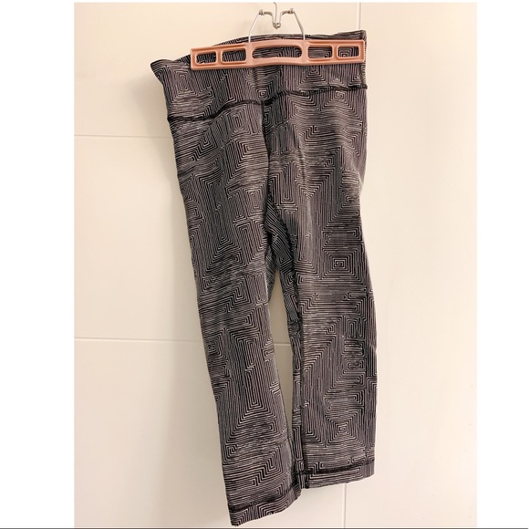 Lululemon Wunder Under Crop III
Maze Jacquard - Picture 5 of 6